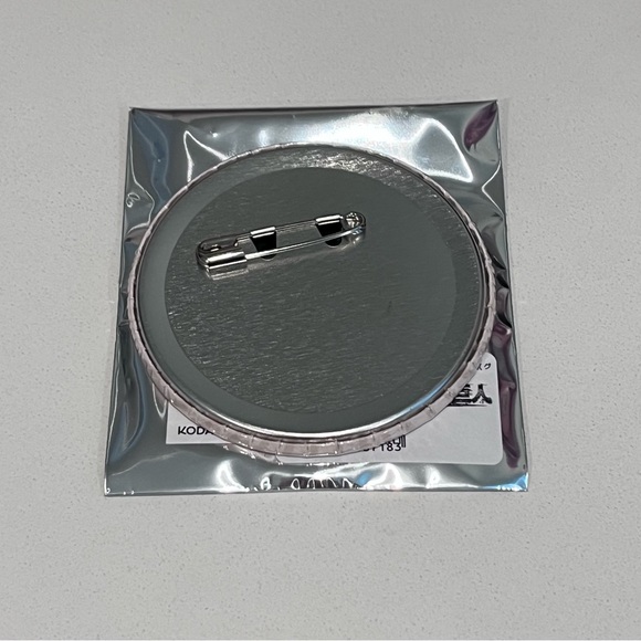 Attack on Titan Falco Grice GraffArt Can Badge Shingeki no Kyojin Douwa ver - Picture 3 of 4